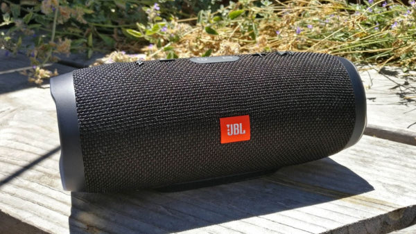 ALTAVOZ INALAMBRICO PORTATIL RESISTENTE AL AGUA